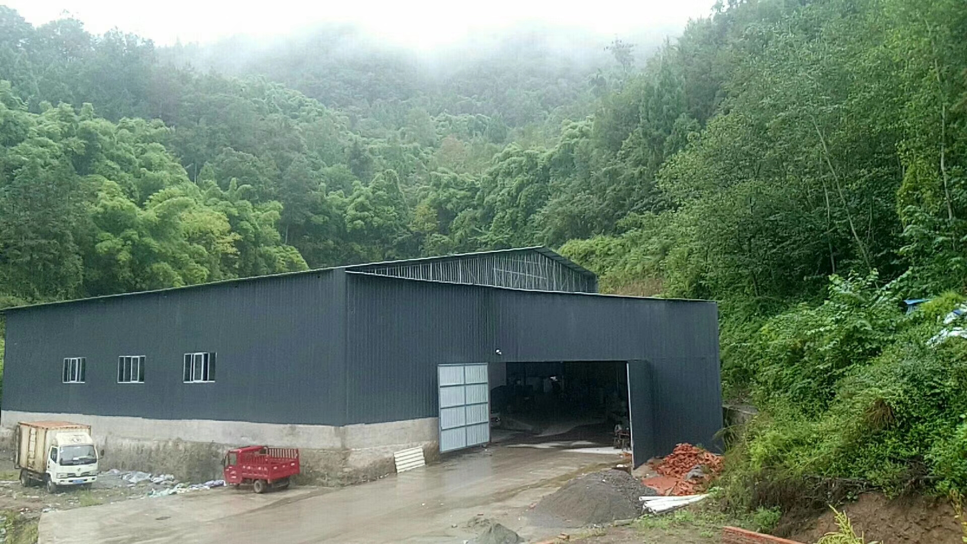 宣漢縣沁泉飲品有限公司 - 達(dá)州市桶裝水站